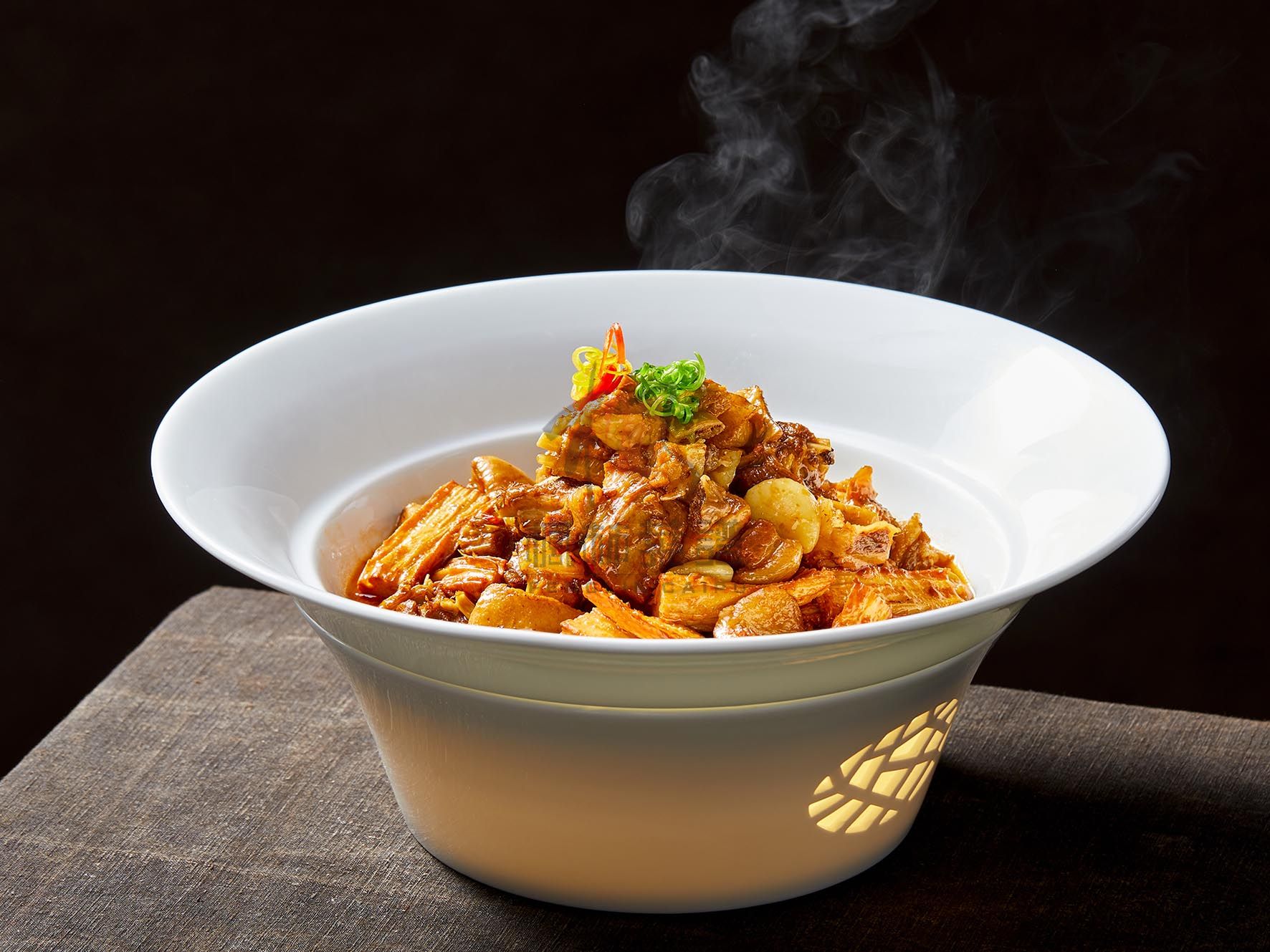 R2891腐竹牛腩煲
