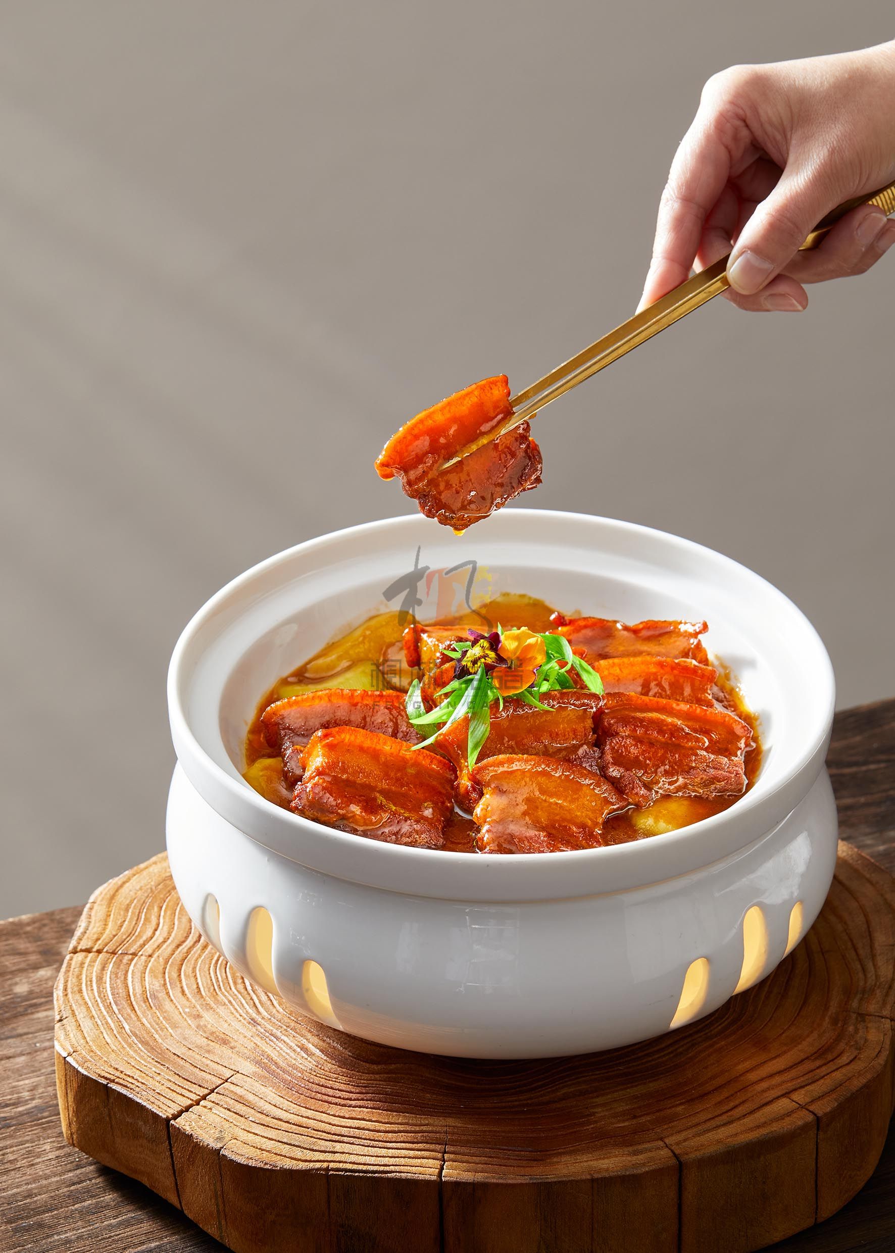 R3180信阳焖罐肉